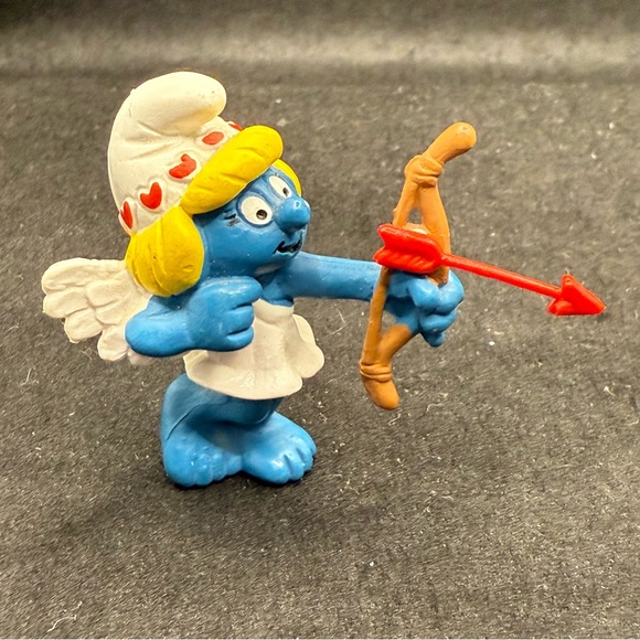 Vintage Valentine Smurf Figurines Lot | Cupid Smurfette, Mailman, cupid Smurf - Picture 5 of 7